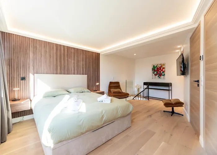 Apartment Elegant Duplex With Private Garden Terrace *