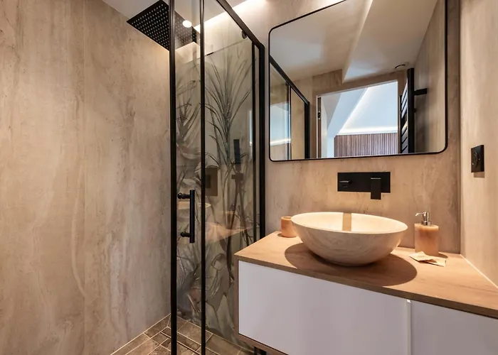 Lägenhet Elegant Duplex With Private Garden Terrace Cannes