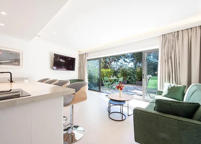 Elegant Duplex With Private Garden Terrace Apartment Cannes