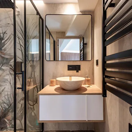 Elegant Duplex With Private Garden Terrace * Cannes