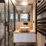 Elegant Duplex With Private Garden Terrace * 戛纳