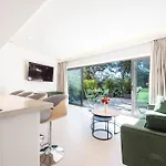 Elegant Duplex With Private Garden Terrace 公寓 戛纳