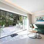 Elegant Duplex With Private Garden Terrace 公寓